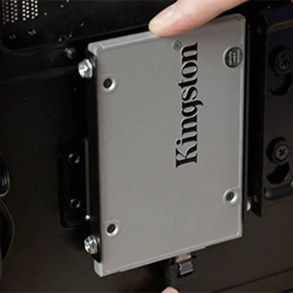 Disque Dur SSD Kingston SATA 2.5" 960 Go - Vue 3