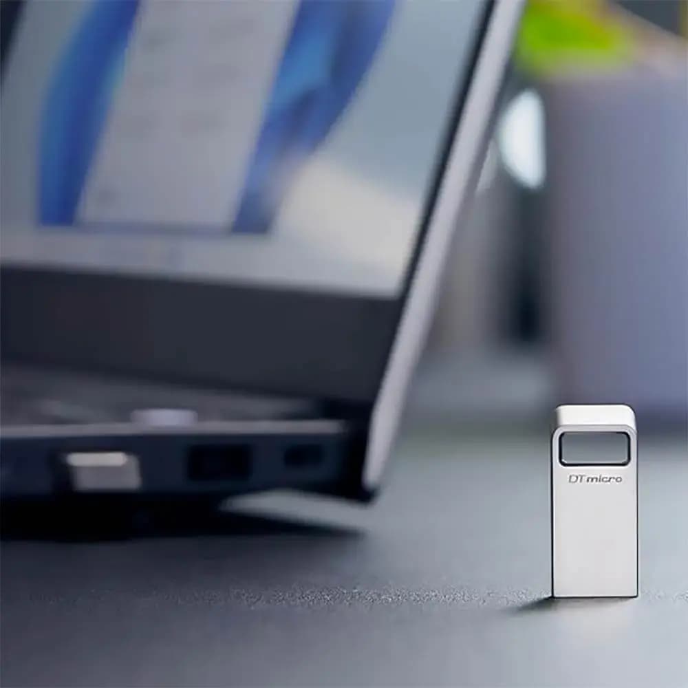Clé USB 64Go 3.2 Kingston DataTraveler Micro DTMC3G2 Métal 