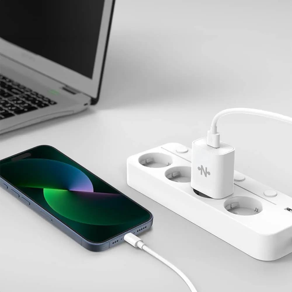 Chargeur secteur USB-A 18W - CONNECT Blanc - Vue 2