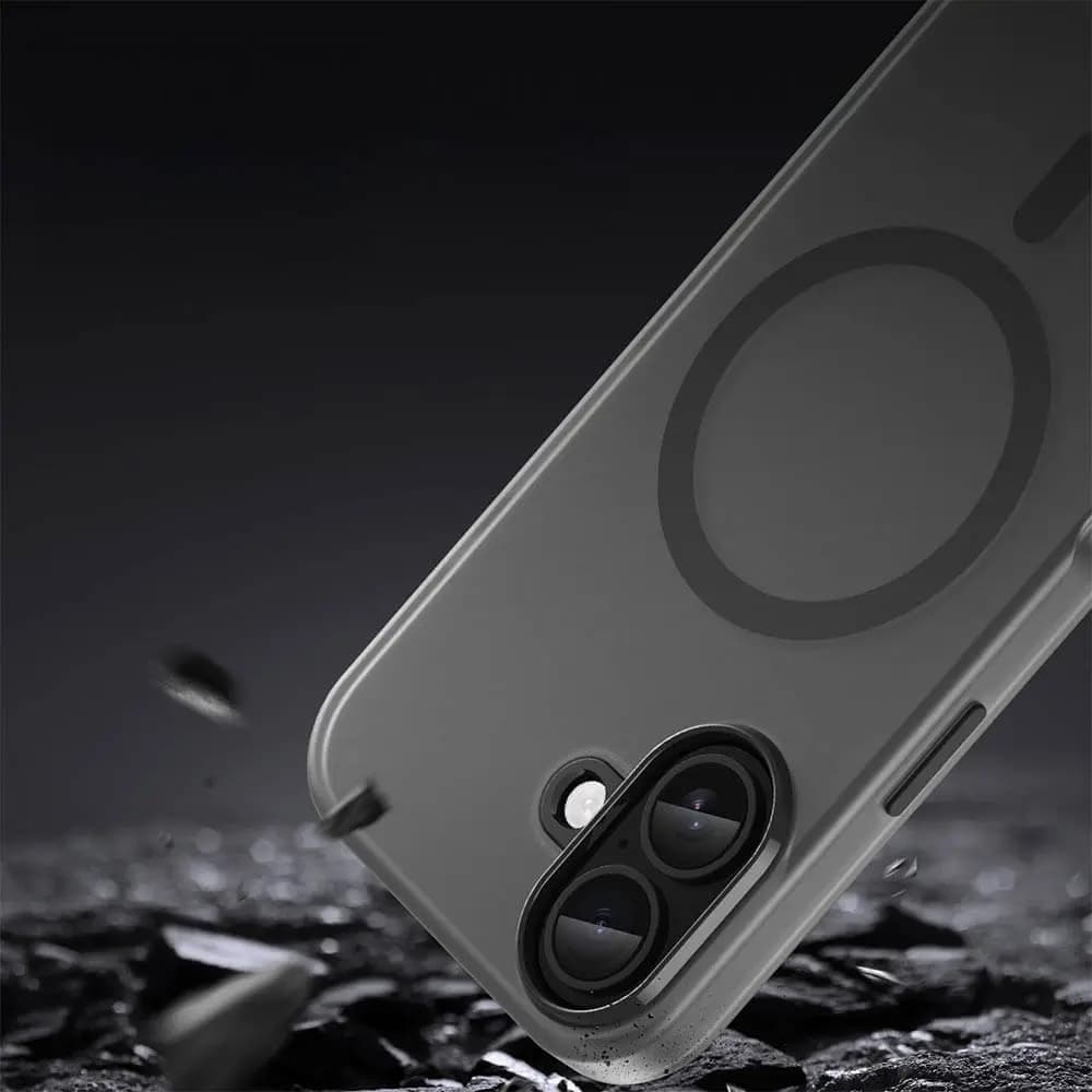 Coque MagSafe bi-matière –  iPhone 17 – PROTECT MF-006 Noir - Vue 4