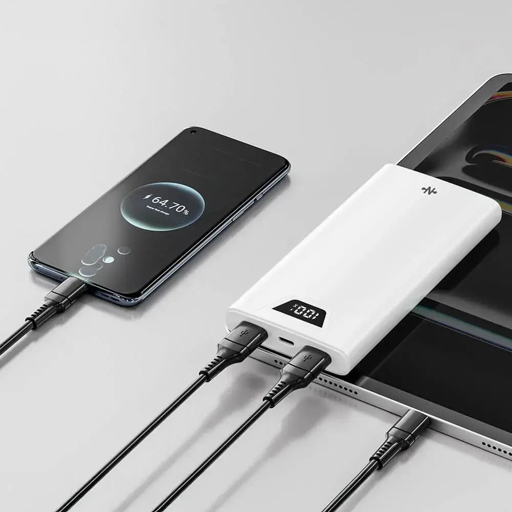 Batterie externe 10000mAh avec affichage digital et charge rapide 15W - CONNECT Blanc