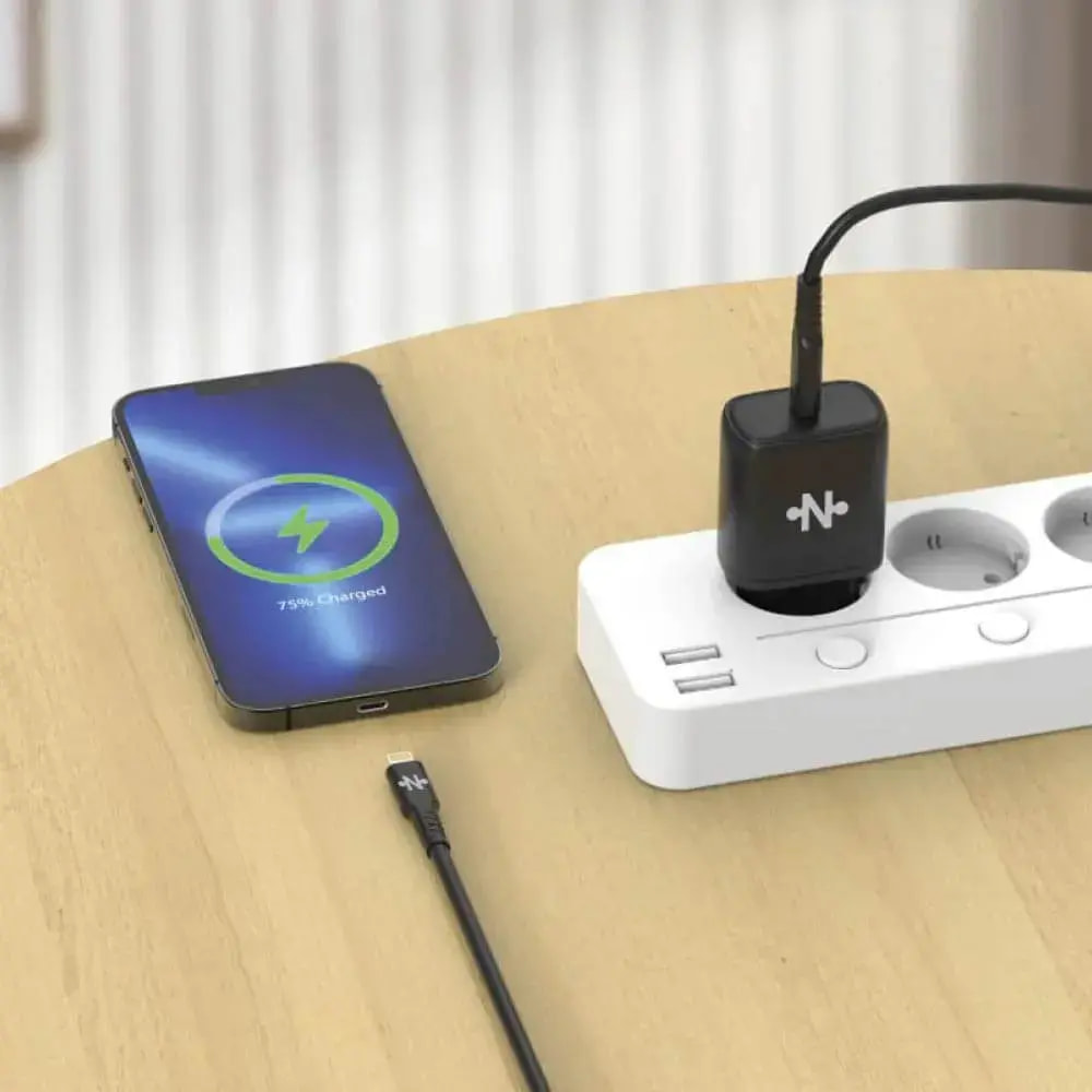 Chargeur secteur USB-C 25W charge rapide + câble Lightning (1m) – CONNECT Noir - Vue 2
