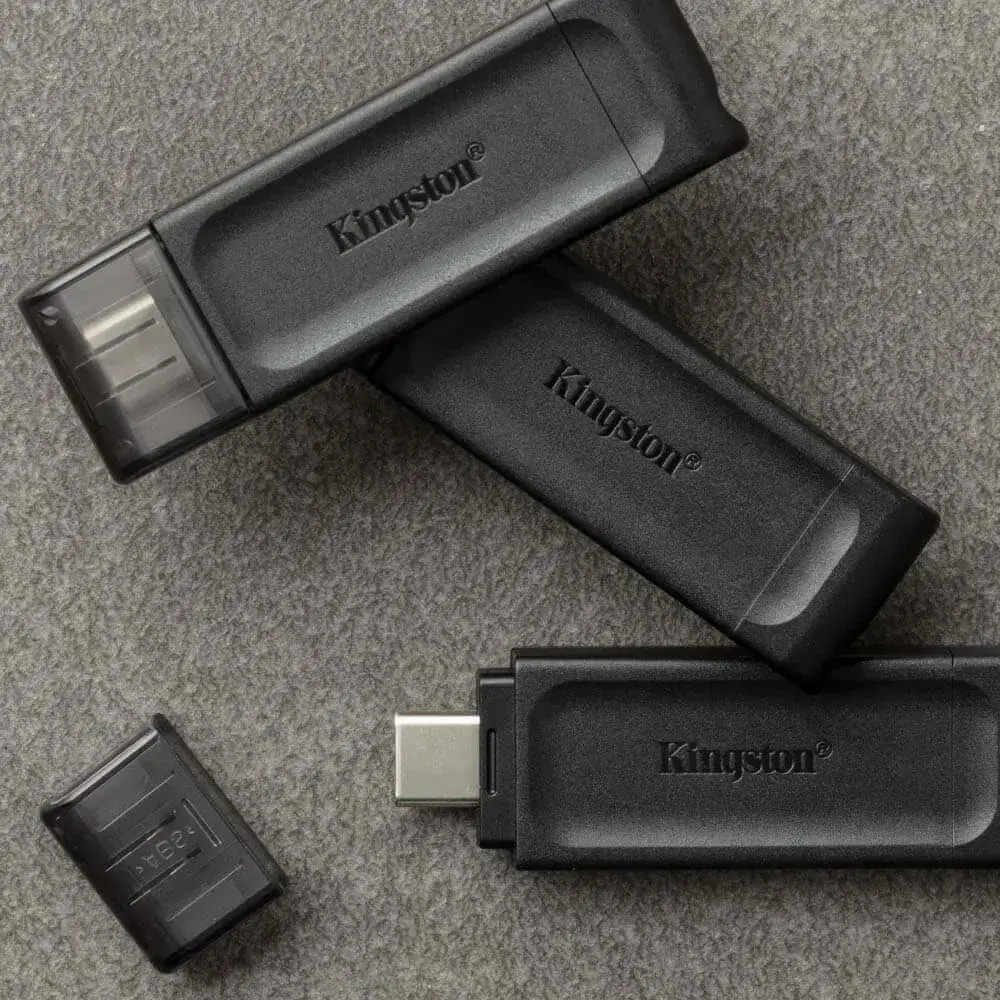 Clé USB 3.2 Gen1 64Go Kingston DataTraveler 70 - Vue 3