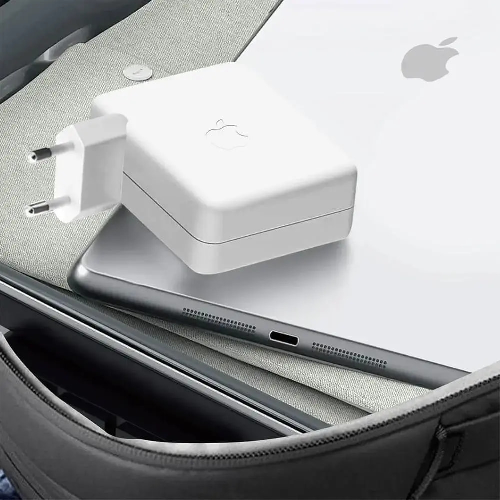 Adaptateur secteur USB-C 140W pour MacBook – Apple Blanc - Vue 4